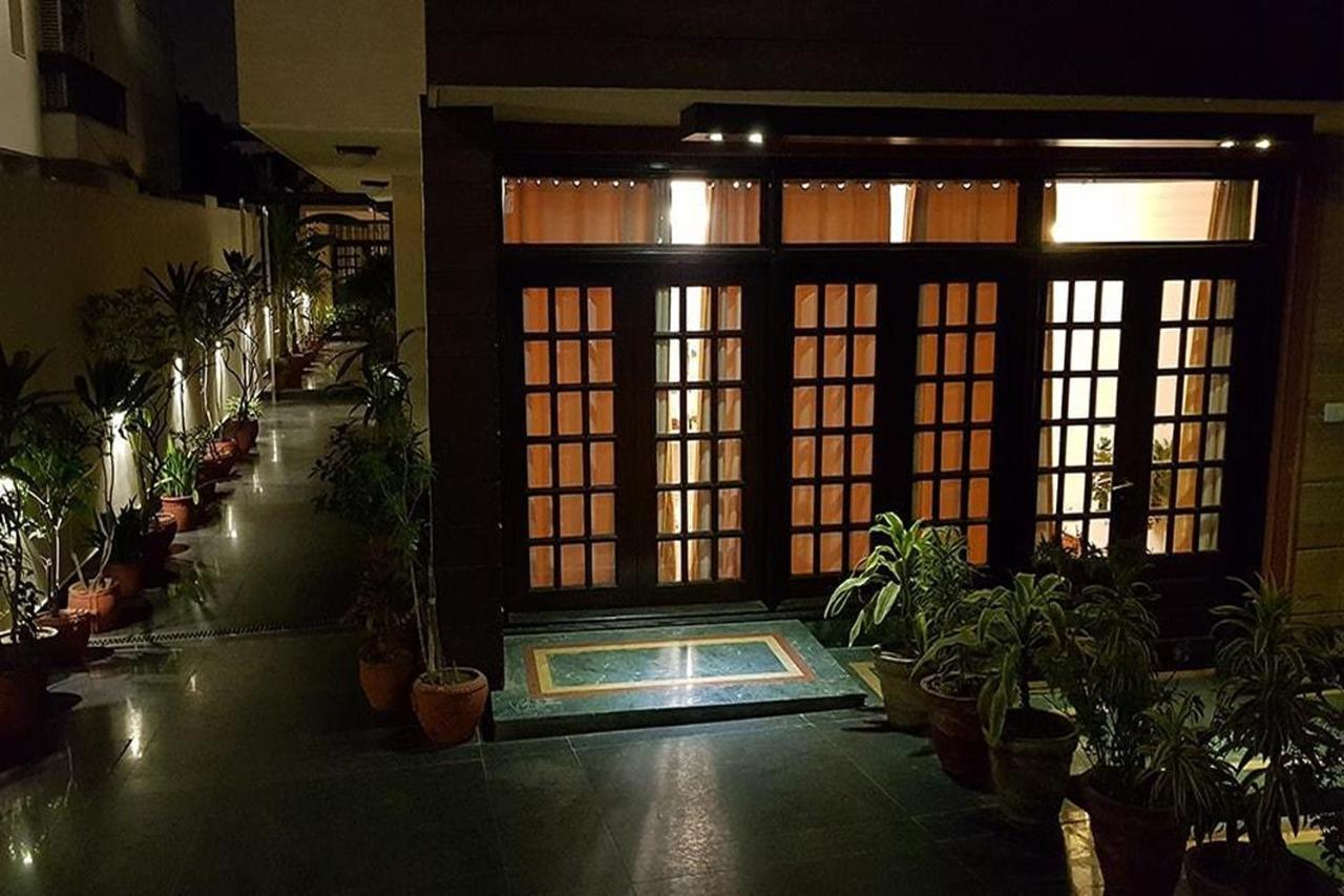 Greenleaf Apartment And Suites, Kalkaji นิวเดลี ภายนอก รูปภาพ